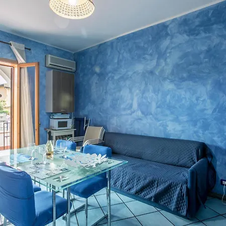 2 Bedroom Amazing In Apartment Giardini Naxos