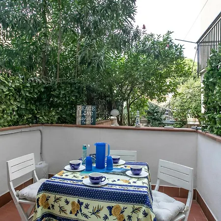2 Bedroom Amazing In Apartment